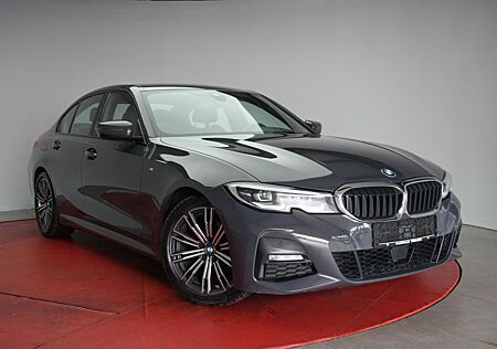 BMW 320 i M Sport Navi/ACC/Virtual/LED