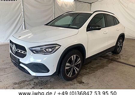 Mercedes-Benz GLA 220 Widescreen LED 18" Navi Kamera Totwinkel