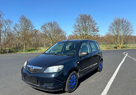 Mazda 2 Lim. 1.4 Active *TÜV NEU*