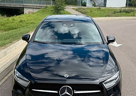 Mercedes-Benz A 200 d DCT -