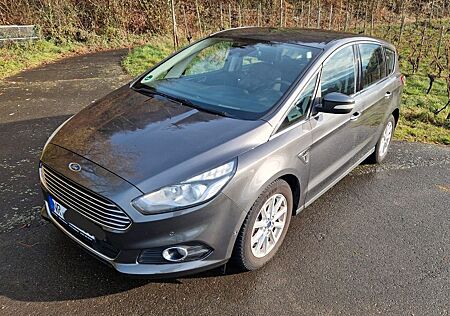 Ford S-Max 2,0 TDCi 132kW Titanium