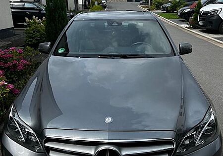 Mercedes-Benz E 200 EXCLUSIVE Autom. EXCLUSIVE