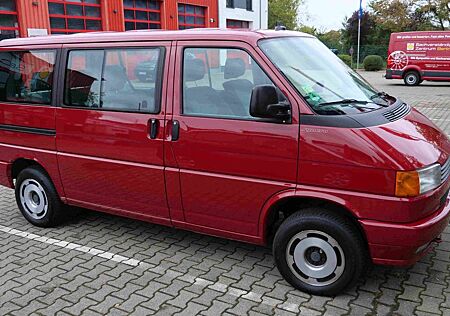VW T4 Caravelle Volkswagen Syncro GL Benzin