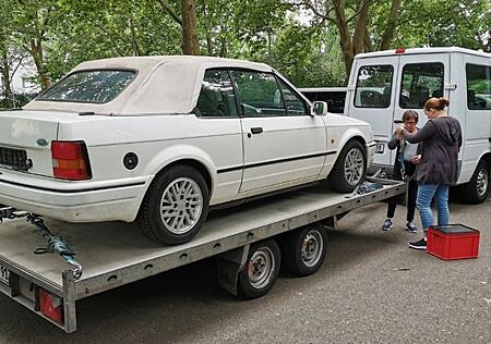 Ford Escort Oldtimer Cabrio xr 3i