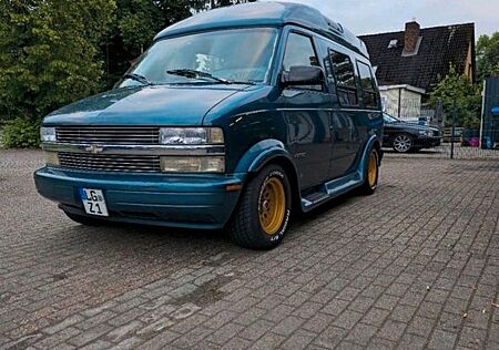 Chevrolet Chevy Astro 4.3 (Tiara Motor Co) 7 seats