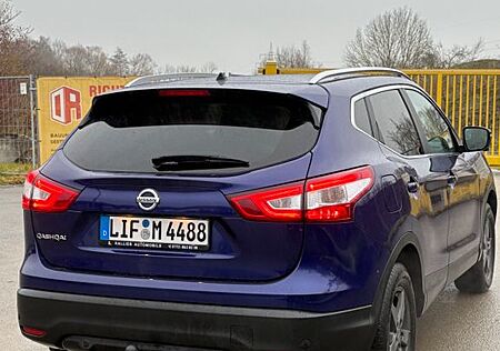 Nissan Qashqai | Leder | Panorama | 360° Kamera