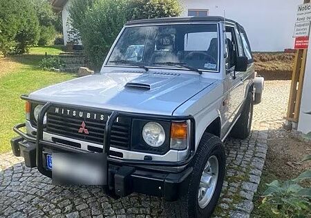 Mitsubishi Pajero L040 2500 TD Intercooler CABRIO
