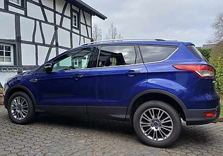 Ford Kuga 2,0 TDCi Titanium 4x4 Panoramadach