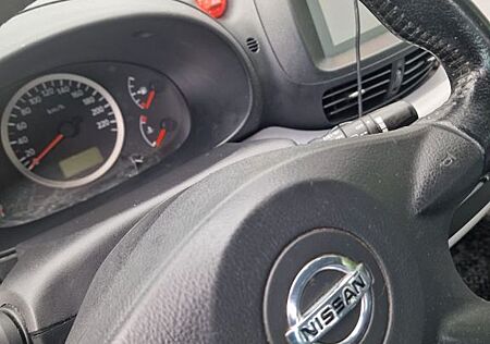 Nissan Almera Tino 1.8 tekna tekna