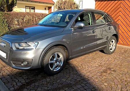 Audi Q3 2.0 TDI 103kW, sehr gepflegt, AHK