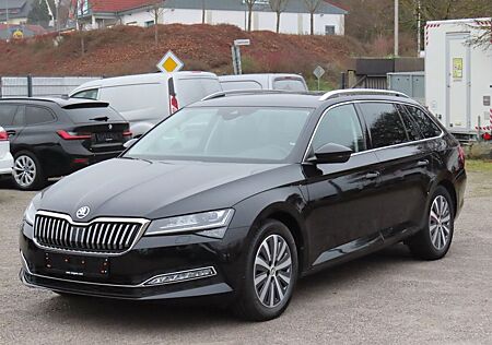 Skoda Superb Combi DSG Navi CarPlay digitalCockpit AHK