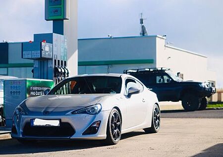 Toyota GT86 HKS Turbo Kit (Neuer Motor)
