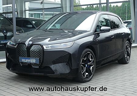 BMW iX M60 Sportpak.AHK°22"-LASER°PANO°Massag°Bowers