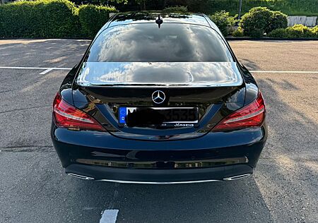 Mercedes-Benz CLA 220 d 4MATIC DCT AMG Line