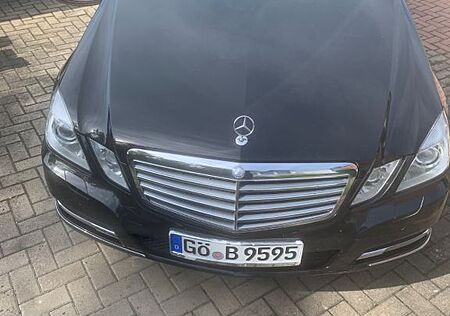 Mercedes-Benz E 350 CDI T BlueEFFICIENCY ELEGANCE ELEGANCE