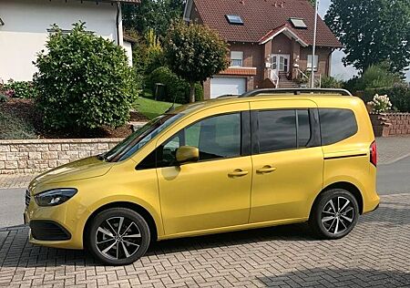 Mercedes-Benz T-Klasse T 180 Progressive Edition * AHK * TOP ZUSTAND