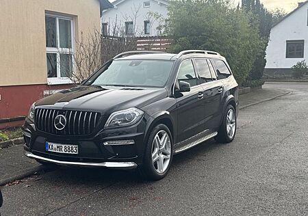 Mercedes-Benz GLS 350 DESIGNO AMG Optik Panorama 7-Sitzer