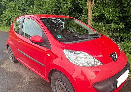 Peugeot 107 Petit Filou 70 Petit Filou
