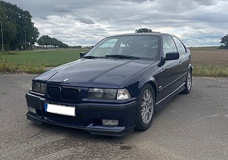 BMW 316 E36 tracktool, komplett eingetragen und ready!