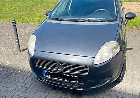 Fiat Punto 1.4 8V Active *TÜV NEU*