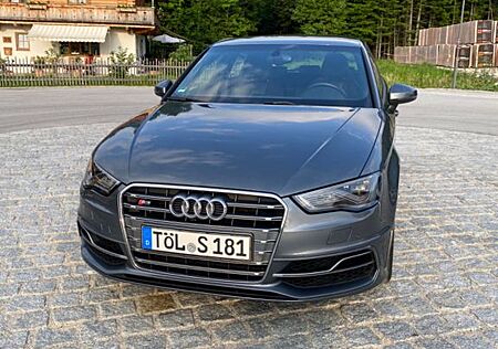 Audi S3 2.0 TFSI S tronic quattro Sportback -