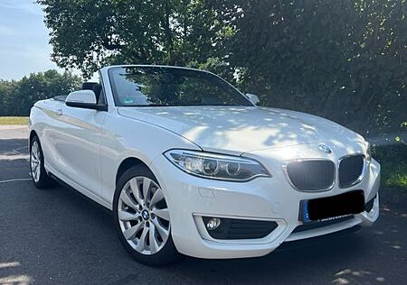 BMW 220i Cabrio