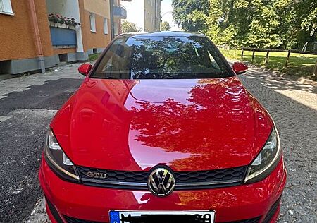 VW Golf Volkswagen 2.0 TDI DSG BMT GTD Variant GTD
