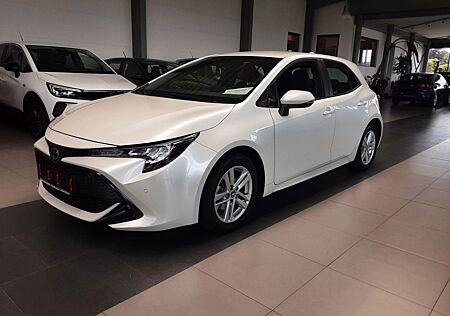 Toyota Corolla NAVI GRA LED RFK MFL