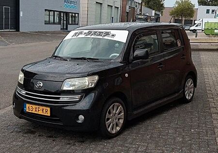 Daihatsu Materia 1.5 -