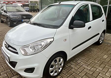 Hyundai i10 1,1 Style FIFA Edition/Klima/Allwetter/ZRneu