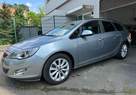 Opel Astra J Sports Tourer 150 Jahre *SCHECKHEFT*