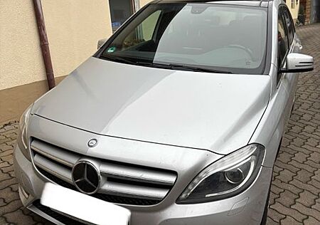 Mercedes-Benz B 200 CDI - Volleder braun