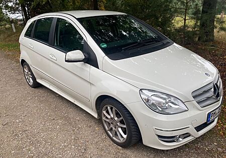 Mercedes-Benz B 180 Autotronic -