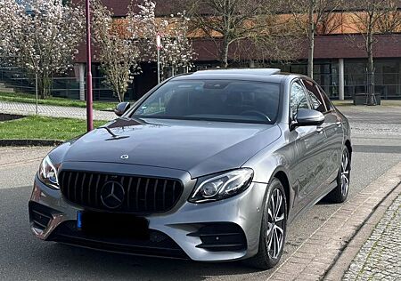 Mercedes-Benz E 220 d AMG Line Autom. AMG Line *BURMESTER*SD*