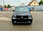 Smart ForTwo 1.0 52kW prime twinamic schwarz Panorama