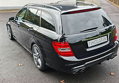 Mercedes-Benz C 63 AMG *V8*H&K*PERFORMANCE*LEDER*TOP*