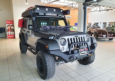 Jeep Wrangler 4X4/Expedition Outdoor/Solar/ Offroad