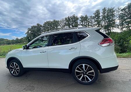 Nissan X-Trail 2.0 dCi Auto. AHK Pano Kamera