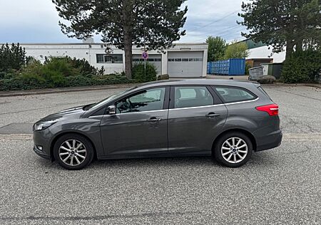 Ford Focus Turnier Titanium