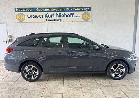 Hyundai i30 Kombi DCT +LED +Winter-Paket +Abstandstempom