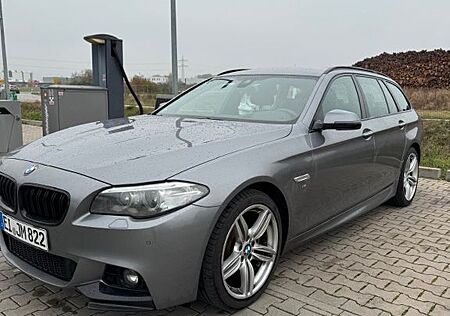 BMW 520d xDrive Touring A -