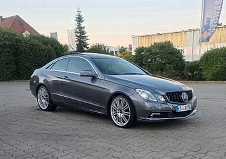 Mercedes-Benz E 500 Coupé AVANTGARDE AVANTGARDE