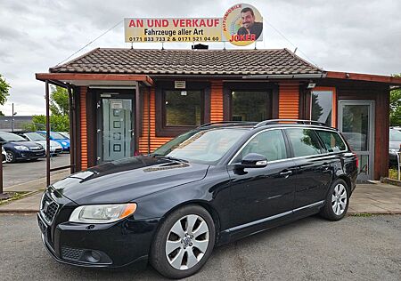 Volvo V70 Kombi Summum*SH*VOLL AUSST*SCHIEBD*XN*PDC*AH