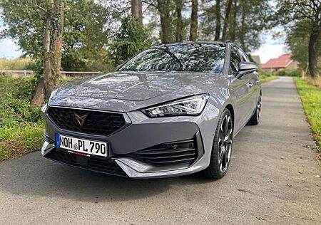 Cupra Leon 1.4 e-HYBRID 180kW VZ DSG Sportstourer VZ