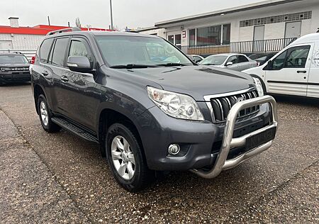 Toyota Land Cruiser 3.0 D-4D Kamera Navi