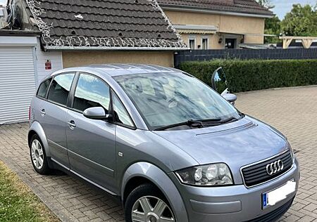 Audi A2 1.4 Benziner - Zahnriemen neu - TÜV - Kl