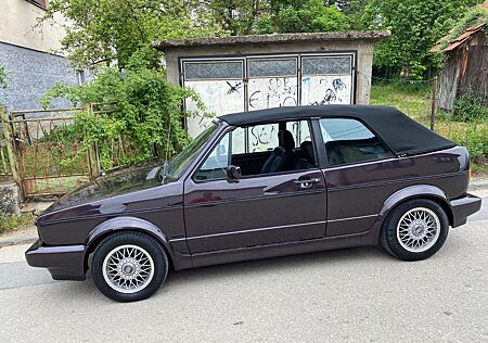 VW Golf Volkswagen 1 Cabrio **NEU RESTAURIERT**