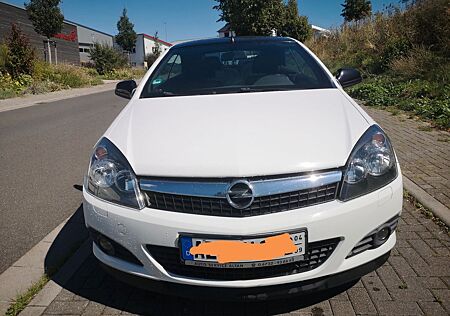 Opel Astra 1.8 ECOTEC Endless Summer Endless Summer