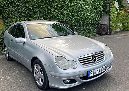 Mercedes-Benz CL 200