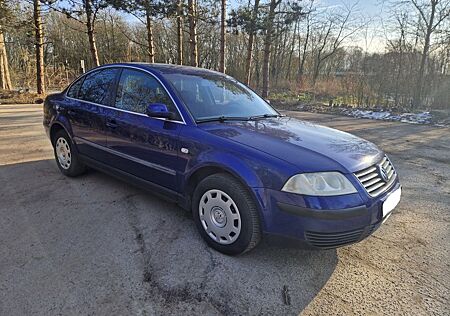 VW Passat Volkswagen 1.6 Family TÜV NEU Klima Sitzheizung